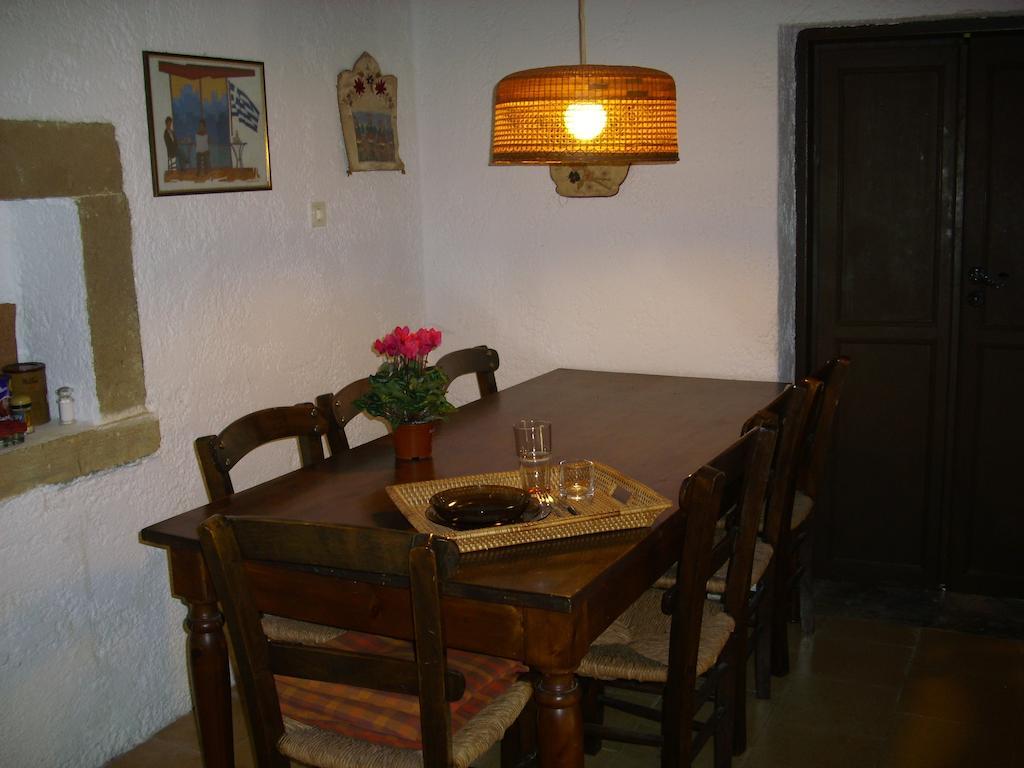 Patriko Country House Vori Ruang foto